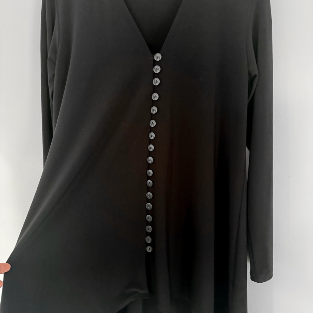 Sympli Black Duo Diva Tunic Top Buttons V Neck Blouse Flowy Comfortable Size 12 - Picture 5 of 10